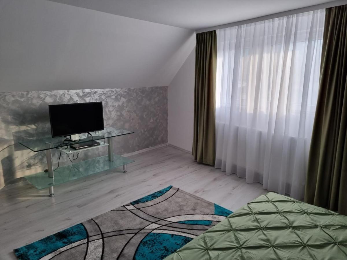 Izabella Guest House Sacele Luaran gambar